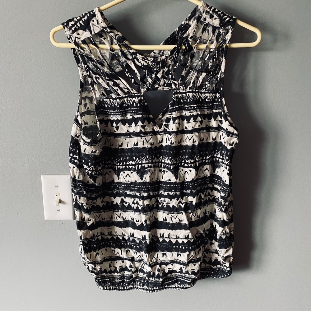 Jessica Simpson printed tank top